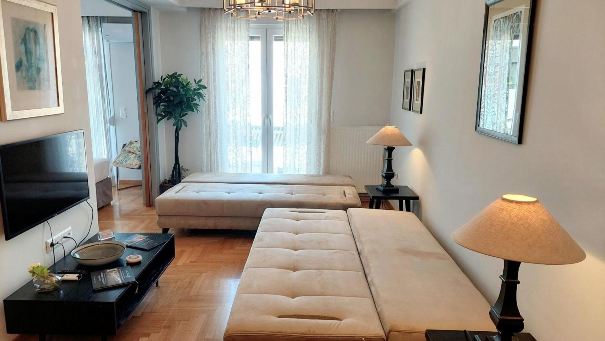 Elegant Apartment In Acropolis Athen Eksteriør bilde